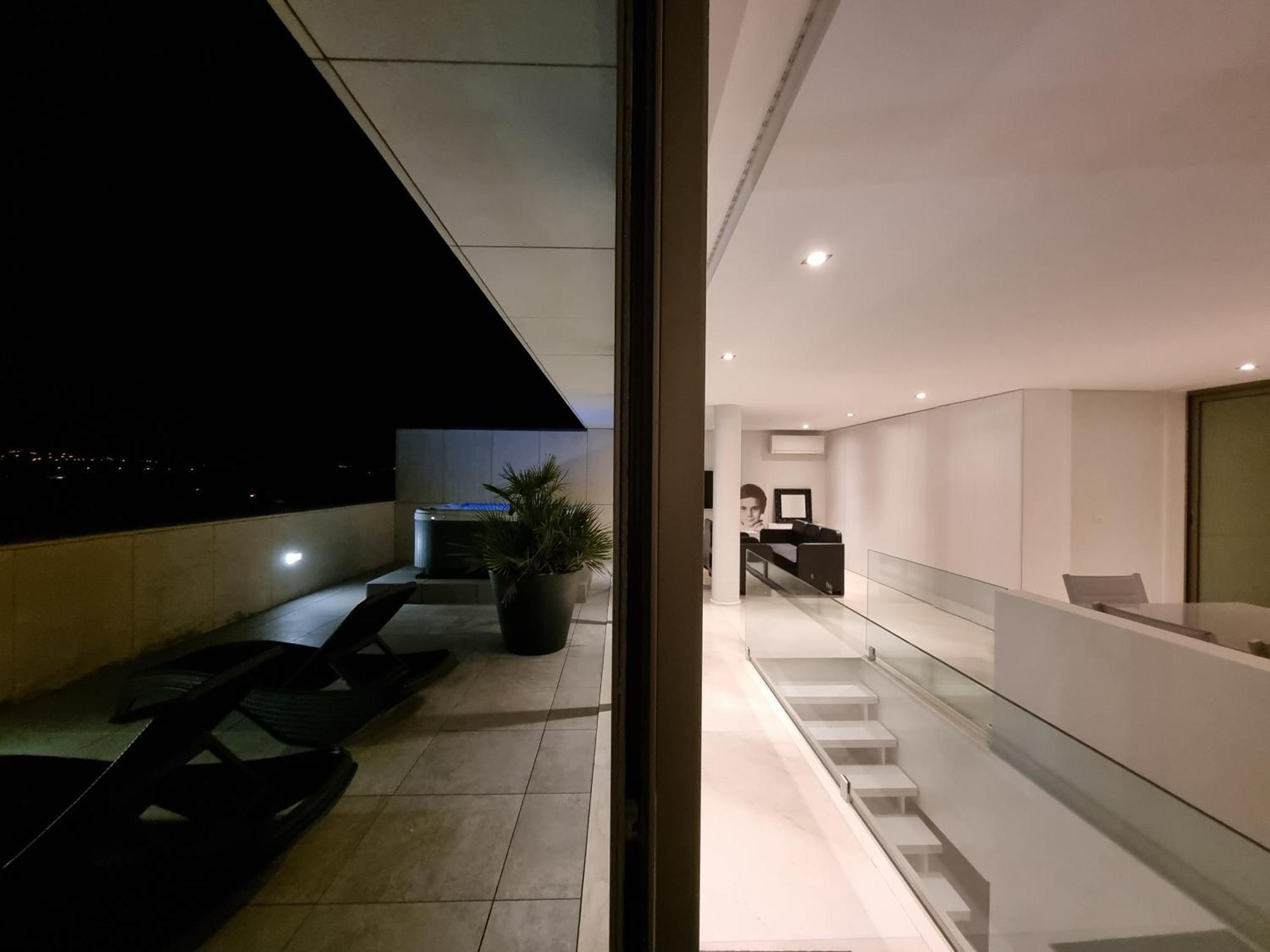River Town View - Luxury Apartment With Jacuzzi On Terrace เวียนา โด กัสเตโล ภายนอก รูปภาพ